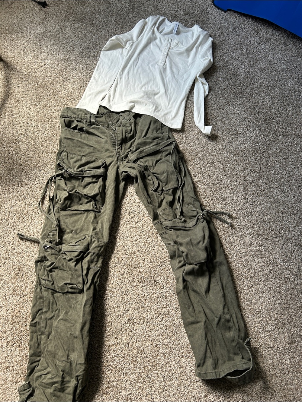 Zara Olive Utility Cargo Pants and cream shirt. Pants size29 shirt S
